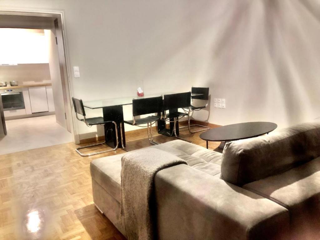 Economy Shared Apartment C In Central Aten Exteriör bild